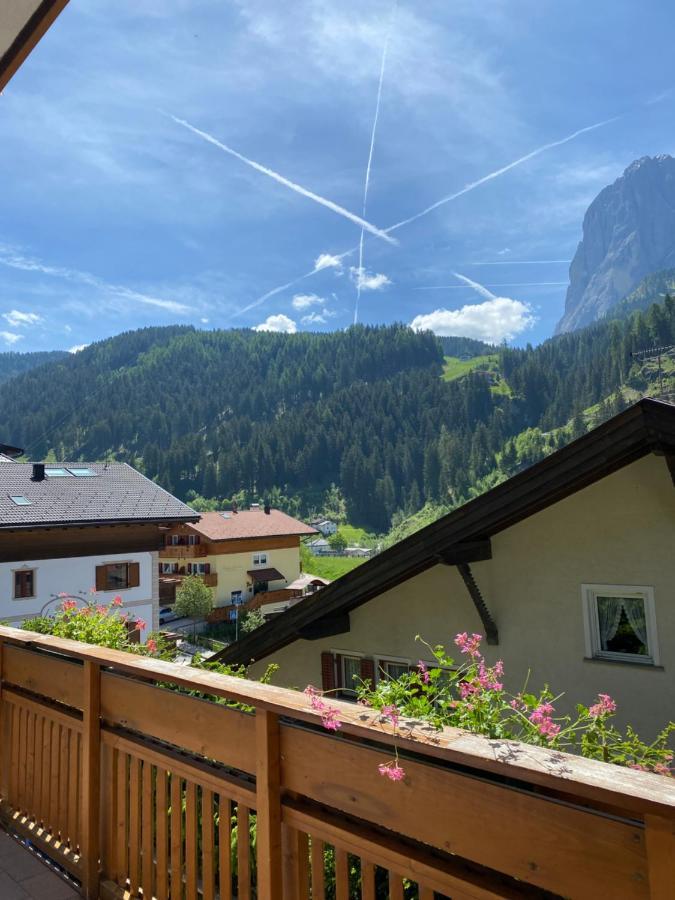 Amalia Apartment Santa Cristina Val Gardena Zewnętrze zdjęcie