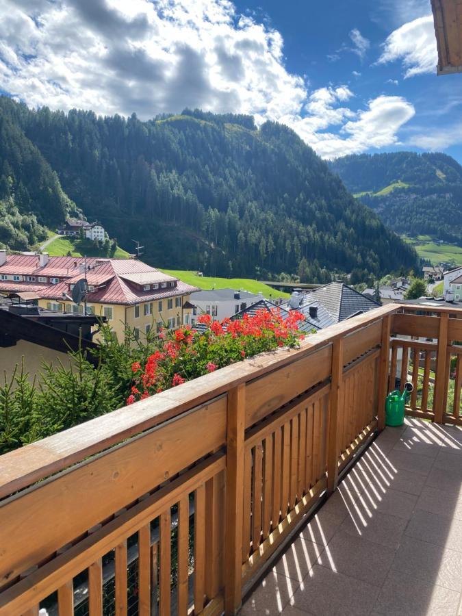 Amalia Apartment Santa Cristina Val Gardena Zewnętrze zdjęcie