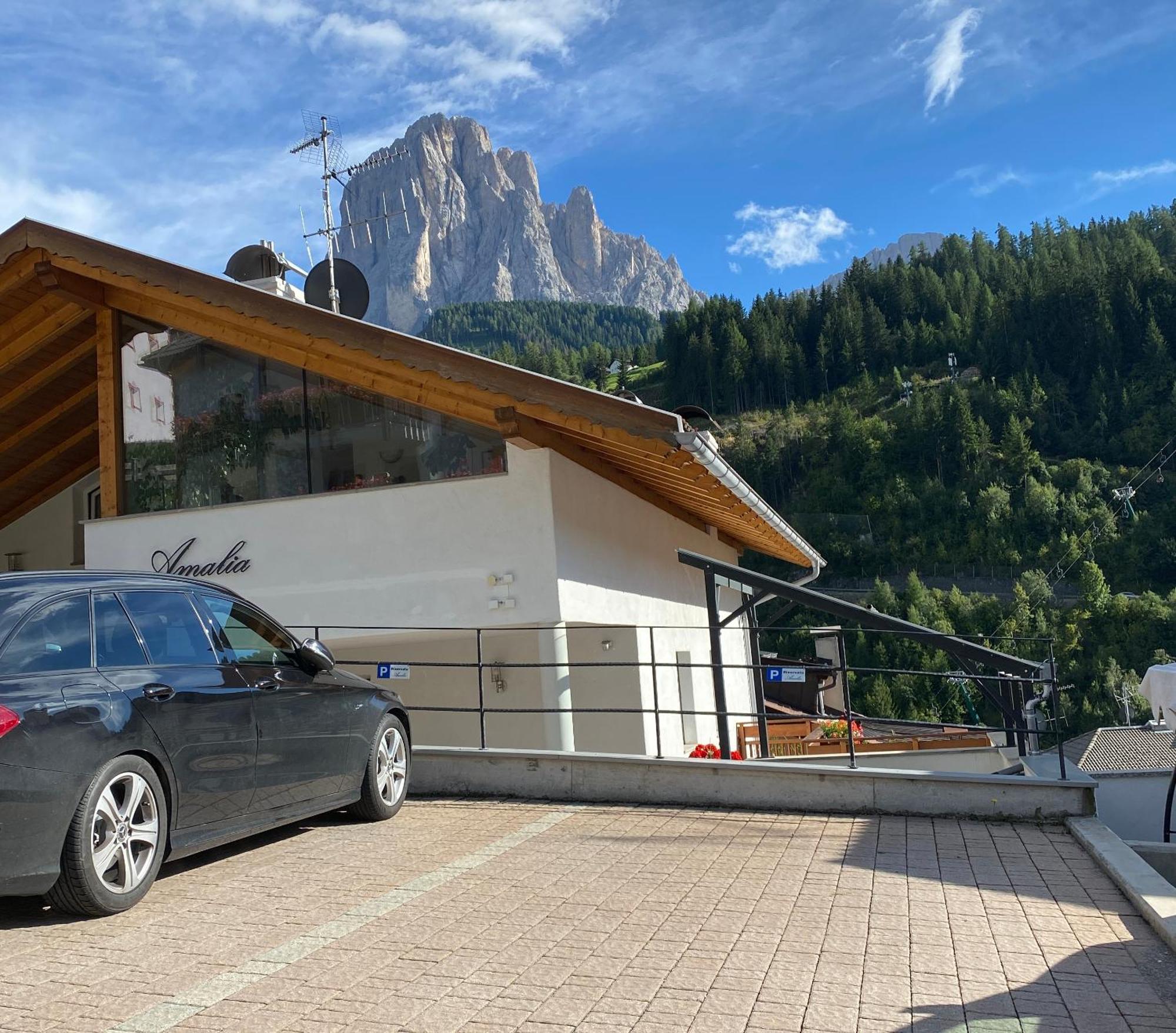 Amalia Apartment Santa Cristina Val Gardena Zewnętrze zdjęcie